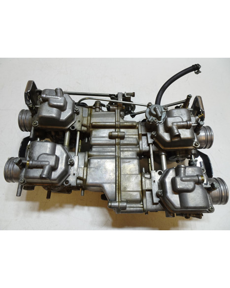 Honda GL1100 Gold Wing, förgasarbrygga