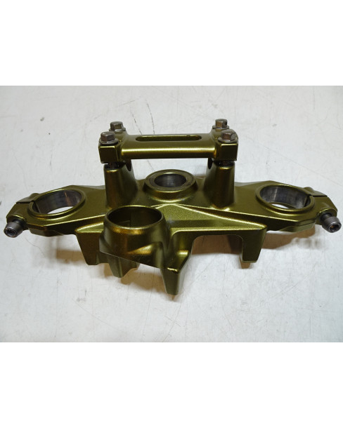 Kawasaki ER-6N, övre styrkrona