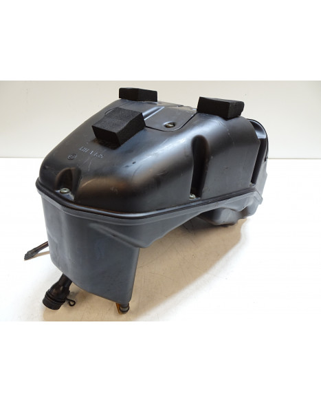 Kawasaki ER-6N, luftburk