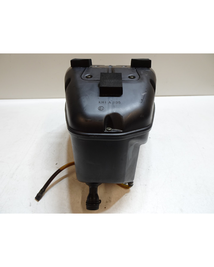 Kawasaki ER-6N, luftburk