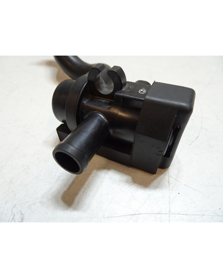 Kawasaki ER-6N, luftsolenoid