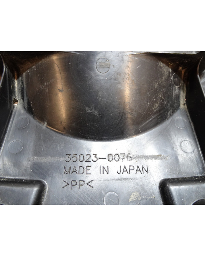 Kawasaki ER-6N, inre stänkskärm