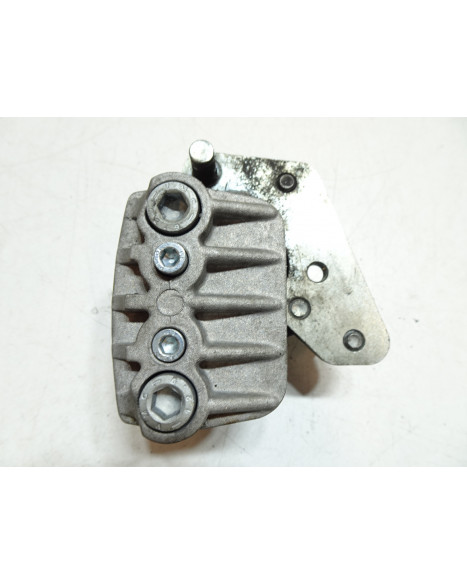 Beta RR50, bromsok fram