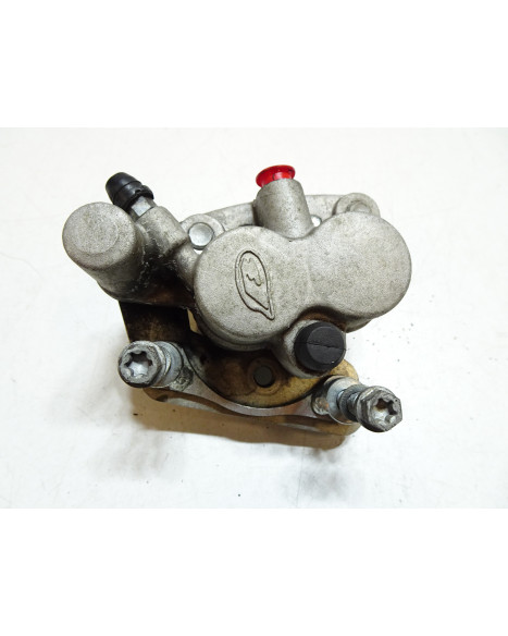 Beta RR50, bromsok fram