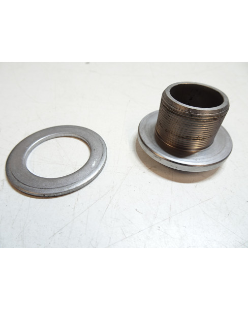 Kawasaki ER-6N, mutter till styrkrona 2