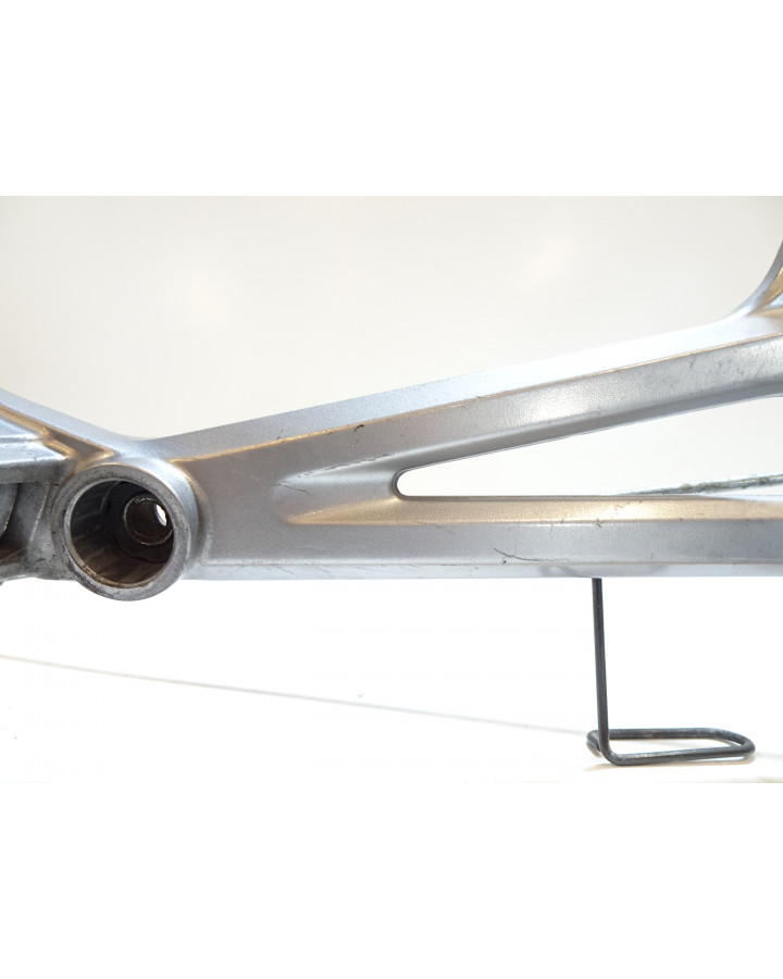 Kawasaki ER-5, fäste fotpinnar höger