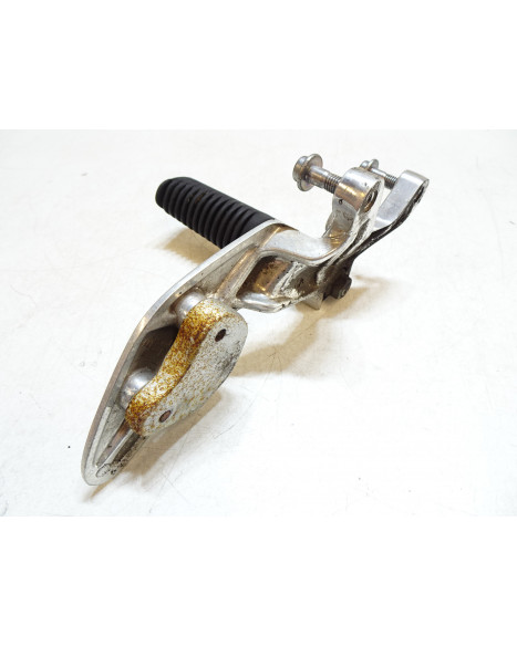 Yamaha YZF1000R Thunderace, fotpinne vänster komplett