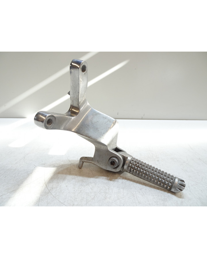 Yamaha YZF1000R Thunderace, passagerarfotpinne...