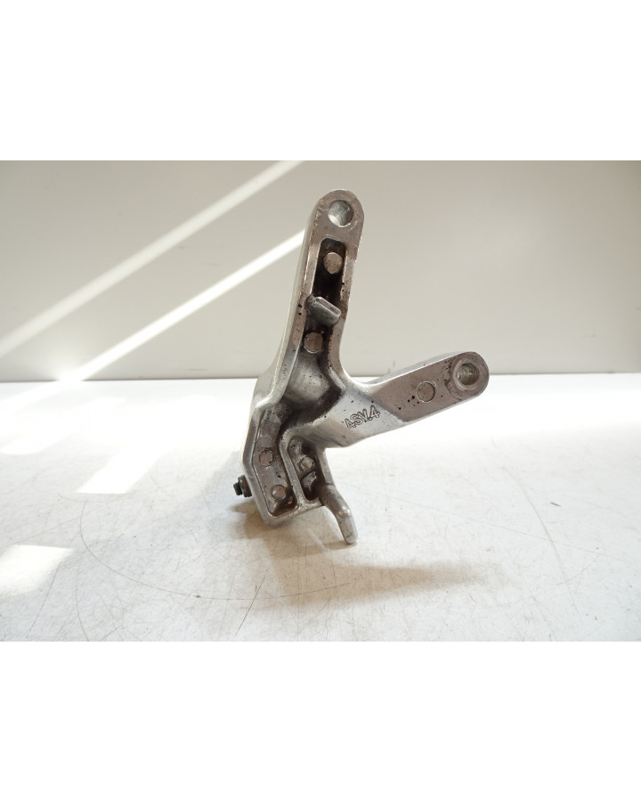 Yamaha YZF1000R Thunderace, passagerarfotpinne...