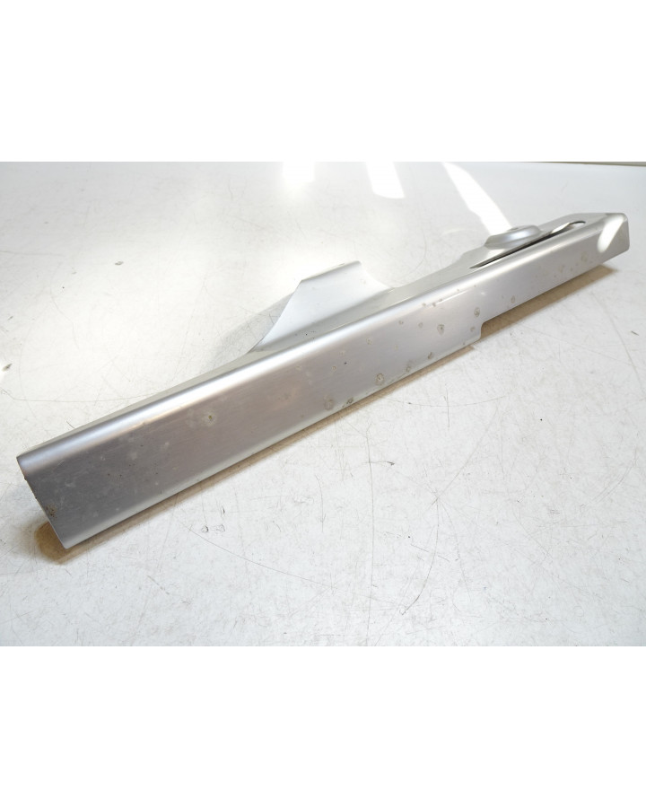 Yamaha YZF1000R Thunderace, kedjeskydd