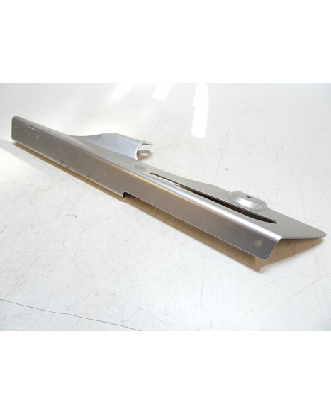 Yamaha YZF1000R Thunderace, kedjeskydd