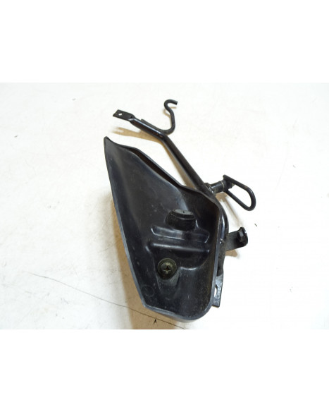 Yamaha YZF1000R Thunderace, saddellåskåpa