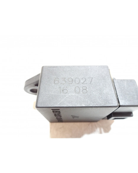 Vespa LX 50, startrelä