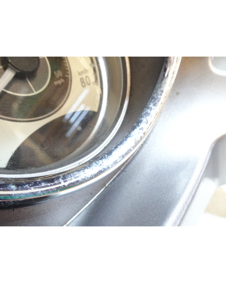 Ligier JS50, instrumentpanel