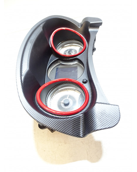 Ligier JS50, instrumentpanel