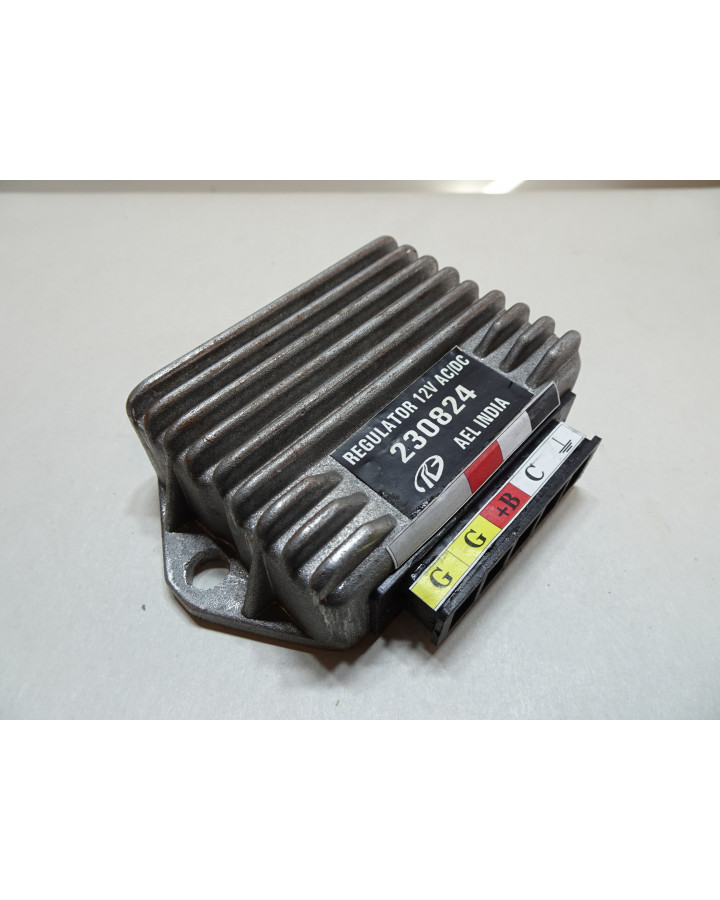 Piaggio Ape, voltregulator