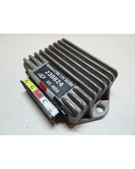 Piaggio Ape, voltregulator