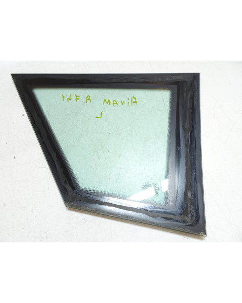 Aixam A741, bakre sidoruta vänster 2