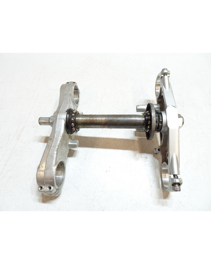 Yamaha YZF1000R Thunderace, styrkrona