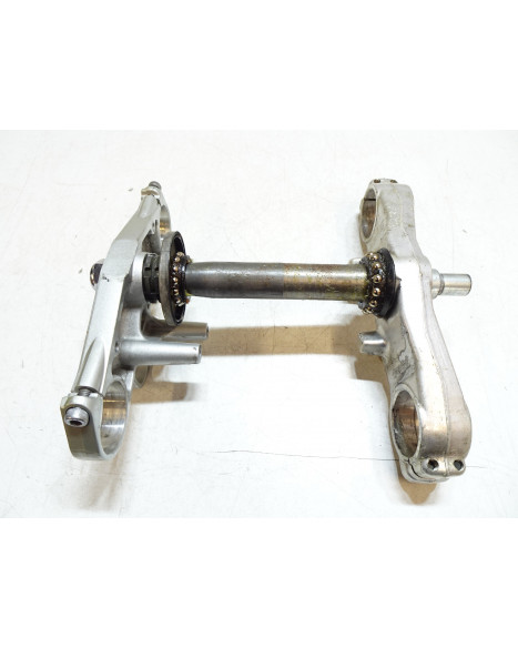 Yamaha YZF1000R Thunderace, styrkrona