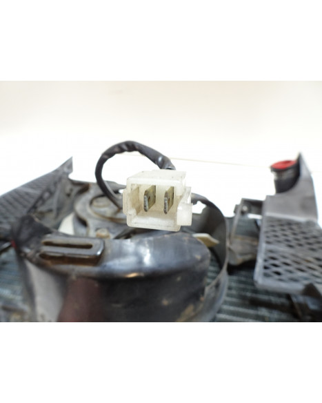 Honda VF750C, kylare komplett