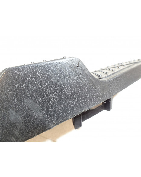 Sym Fiddle, passagerarfotplatta vänster