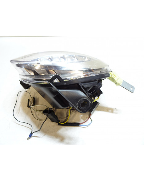 Bellier B8, framlykta höger