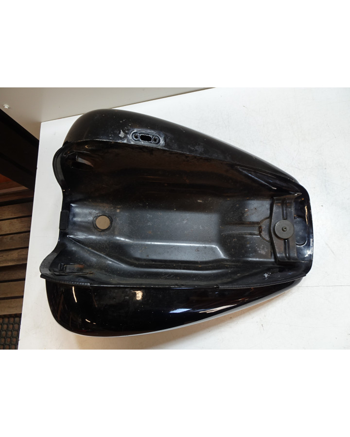 Yamaha XVS 650 Dragstar, bränsletank