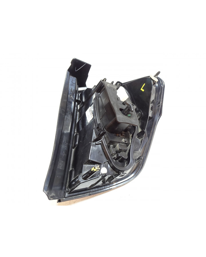 Bellier B8, baklykta vänster