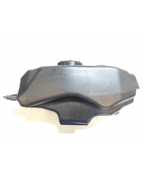 Yamaha YZF-R125, bränsletank 2