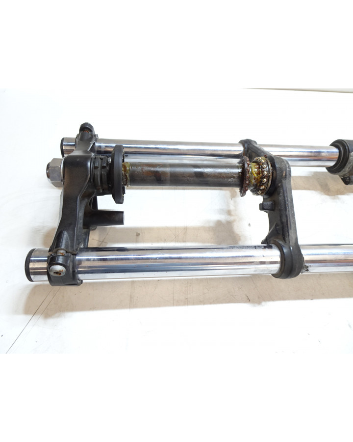 Yamaha YZF-R125, framgaffel