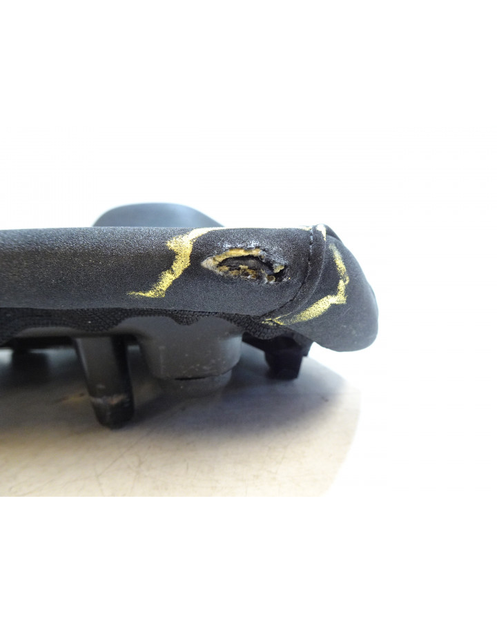 Yamaha YZF-R125, sadel