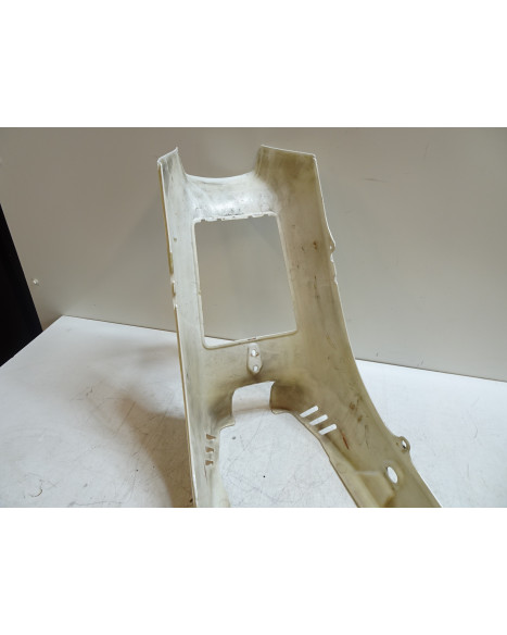 Suzuki CS 125, sadelkåpa nedre