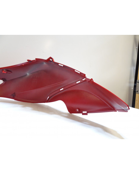 Piaggio Fly 50/125, bakre sidokåpa vänster