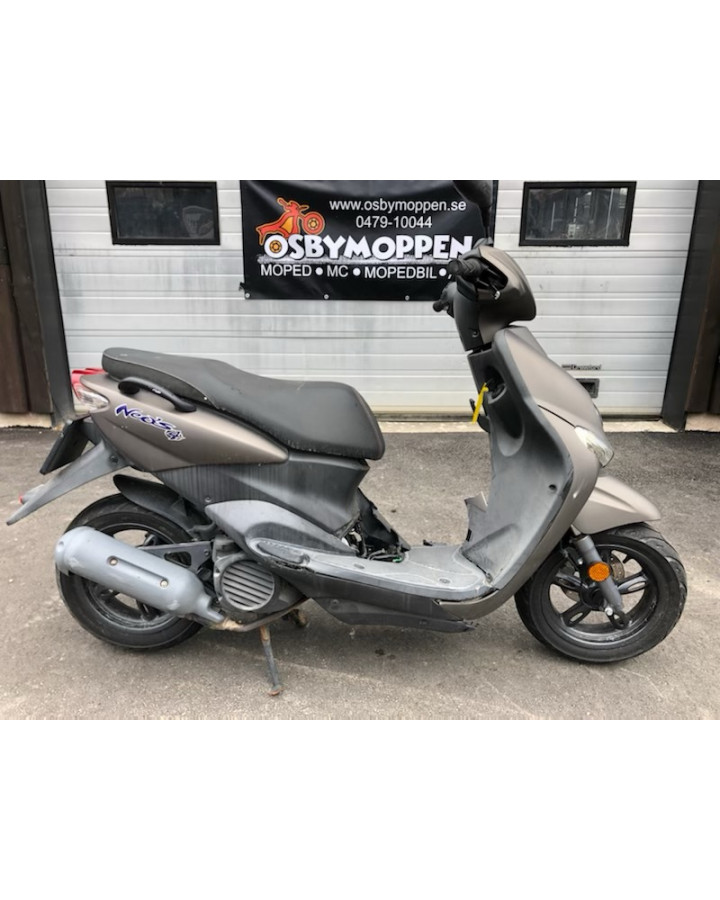 Yamaha Neos 4