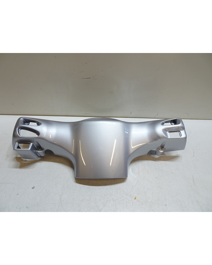 Vespa LX 50/125/150, bakre styrkåpa