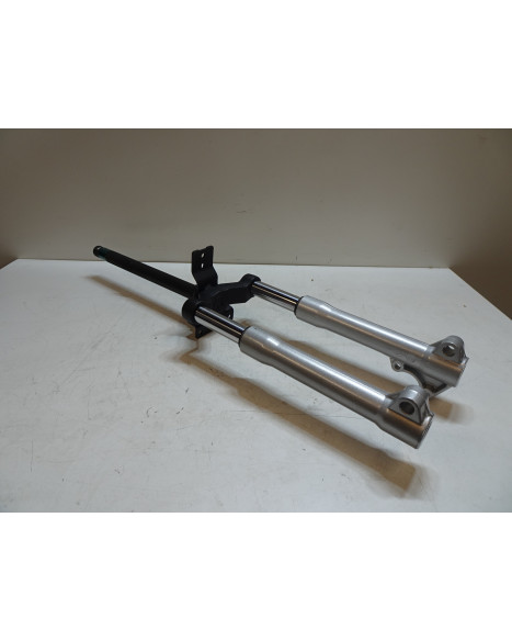 Piaggio Liberty, framgaffel