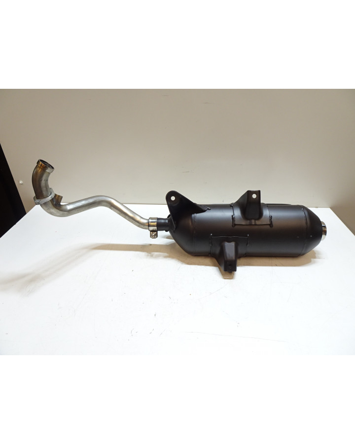 Piaggio X7 250, avgassystem