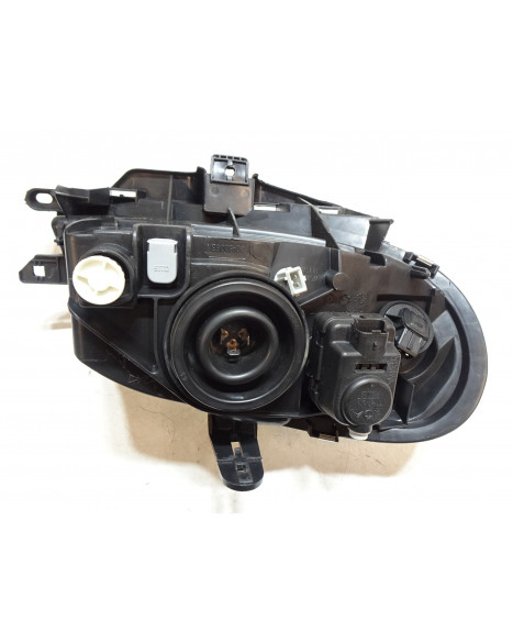 Ligier JS32, framlykta vänster