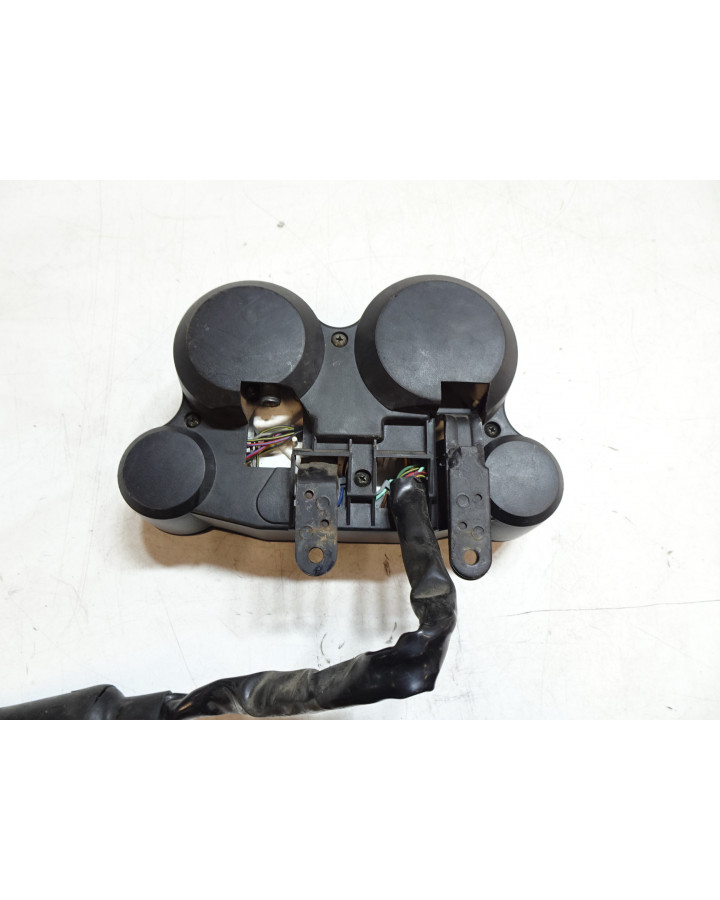 Kawasaki GPZ 750R, hastighetsmätare