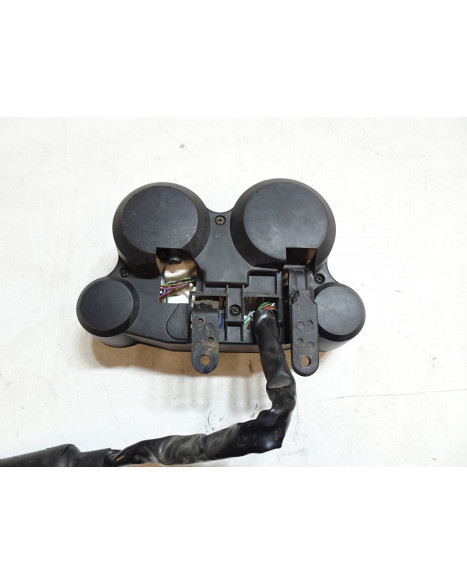 Kawasaki GPZ 750R, hastighetsmätare