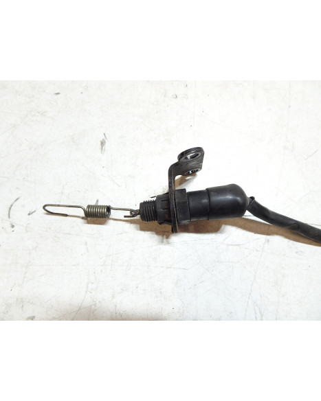 Kawasaki GPZ 750R, bromsljuskontakt bak