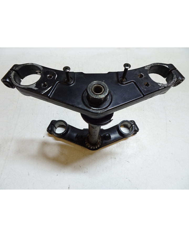 Kawasaki GPZ 750R, styrkrona