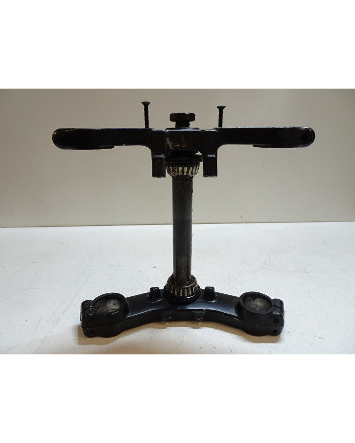 Kawasaki GPZ 750R, styrkrona