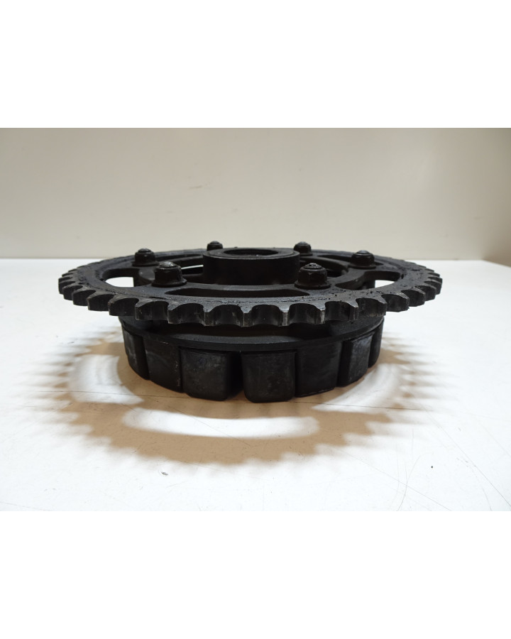 Kawasaki GPZ 750R, hjulnav bak