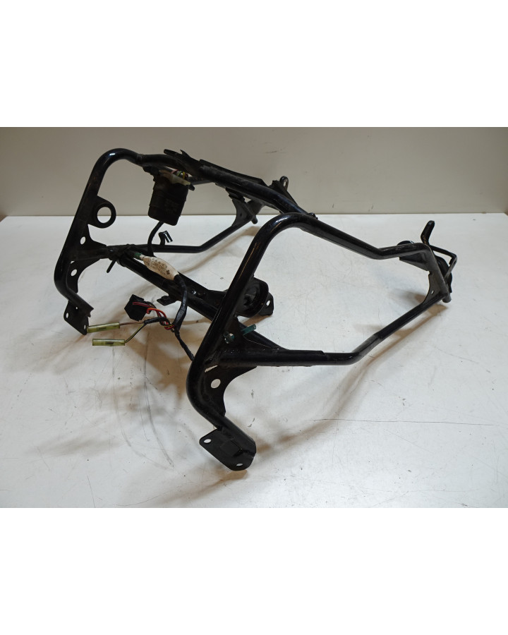 Kawasaki GPZ 750R, främre ram/lykthållare