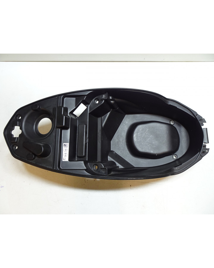 Peugeot Kisbee, sadellåda