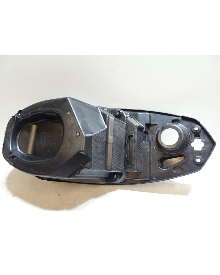 Peugeot Kisbee, sadellåda