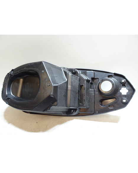 Peugeot Kisbee, sadellåda