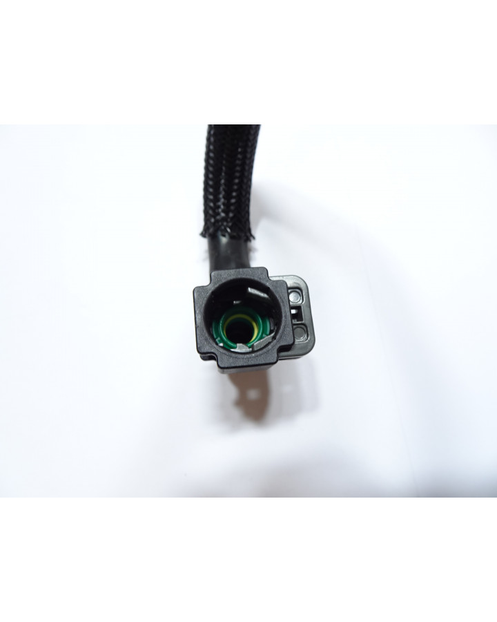 Yamaha XSR900, bränsleslang